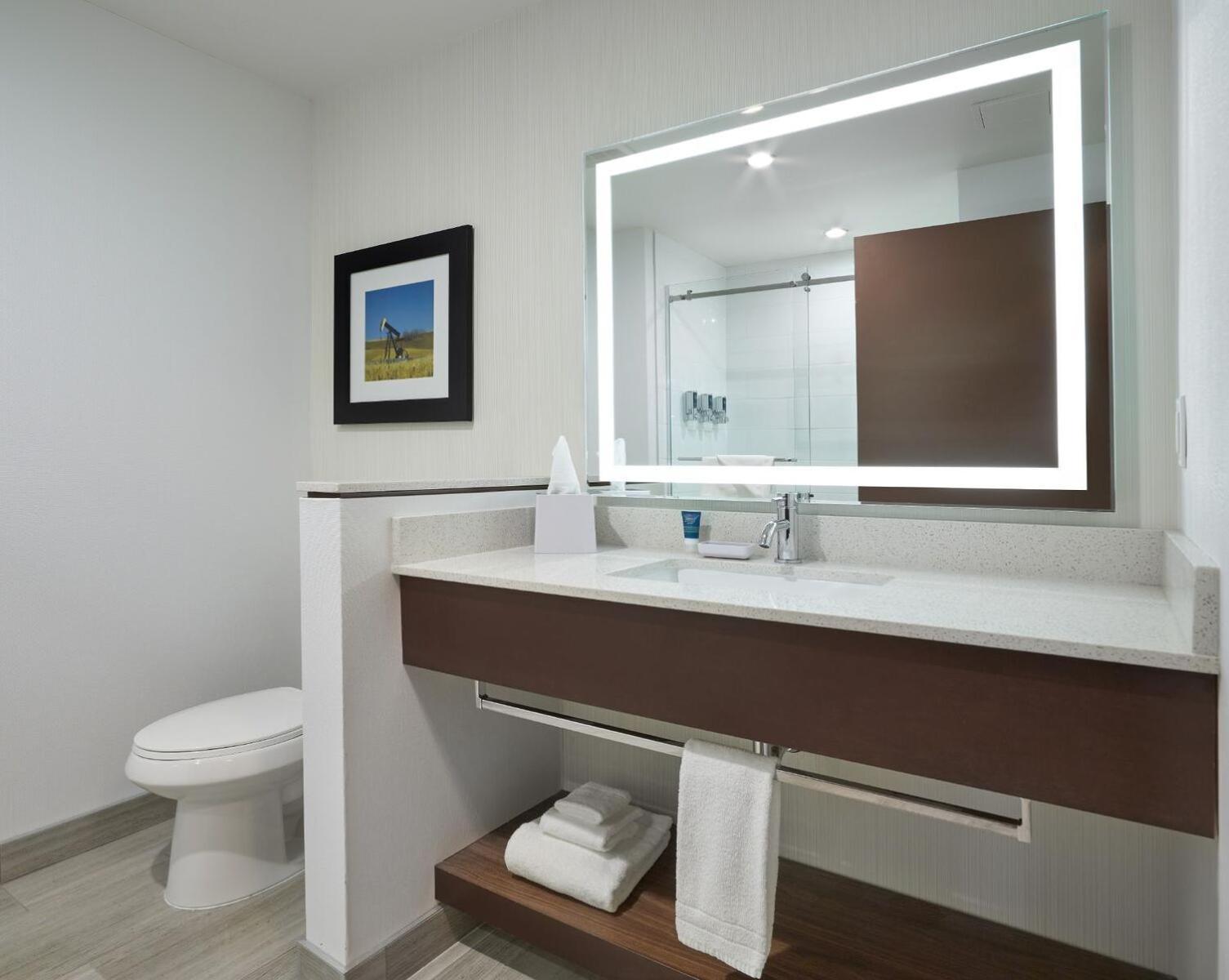 Four Points By Sheraton Шърууд парк Екстериор снимка
