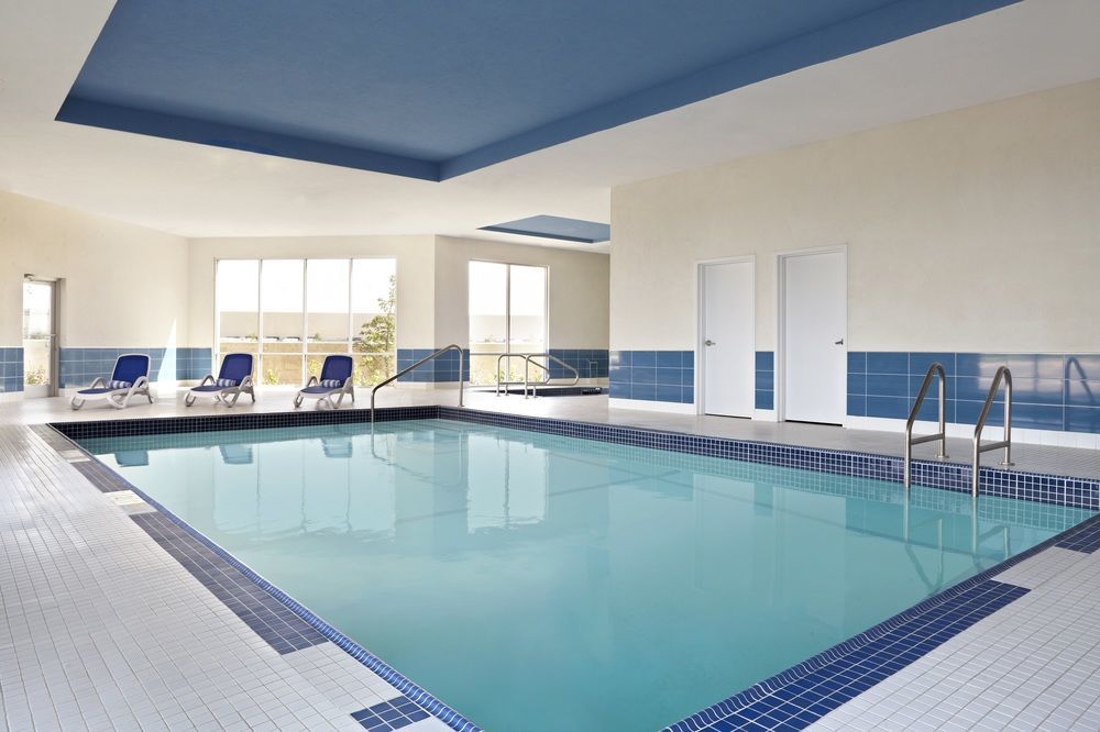 Four Points By Sheraton Шърууд парк Екстериор снимка